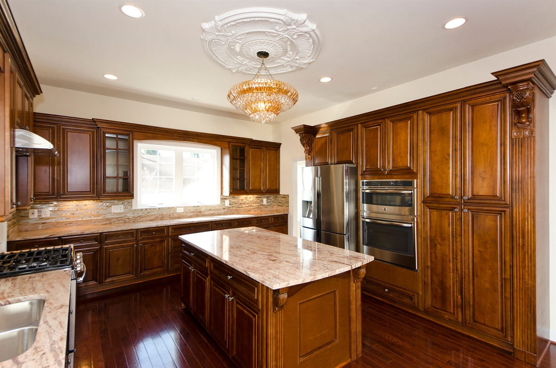 Luxury wood kitchen